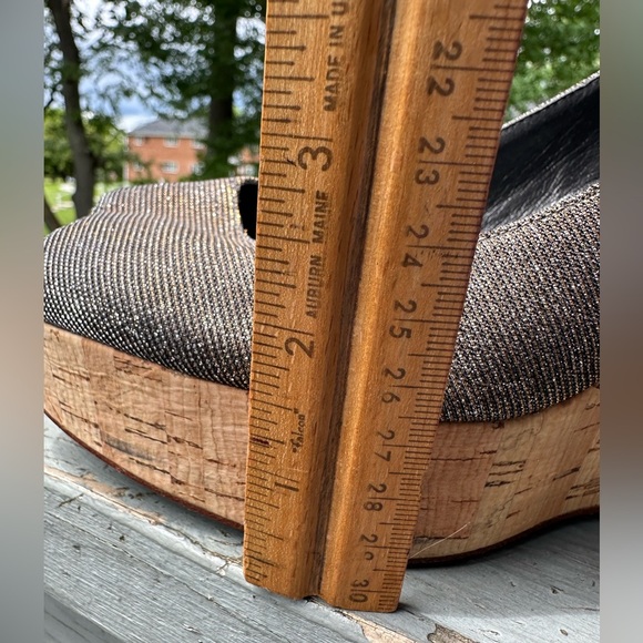 STUART WEITZMAN Metallic Sparkle Silver Gold Cork Wedge Platform Peep Toe Leathe - Picture 13 of 14